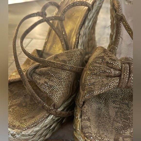 Stuart Weitzman strapped nudist curved wedged sandals - Picture 8 of 8